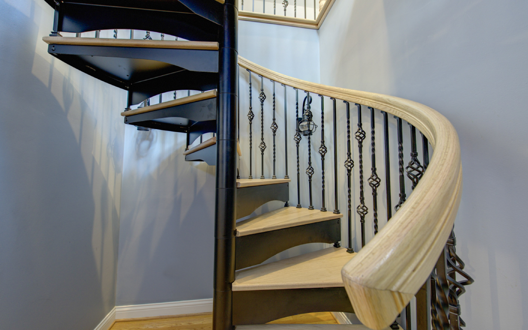 Custom-Made Indoor Spiral Staircase Kits